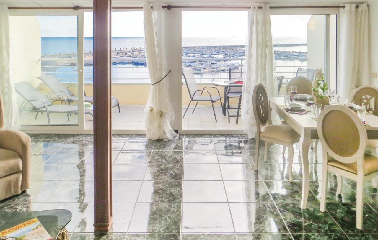 2 Bedroom Stunning Apartment In Torrevieja Ngoại thất bức ảnh